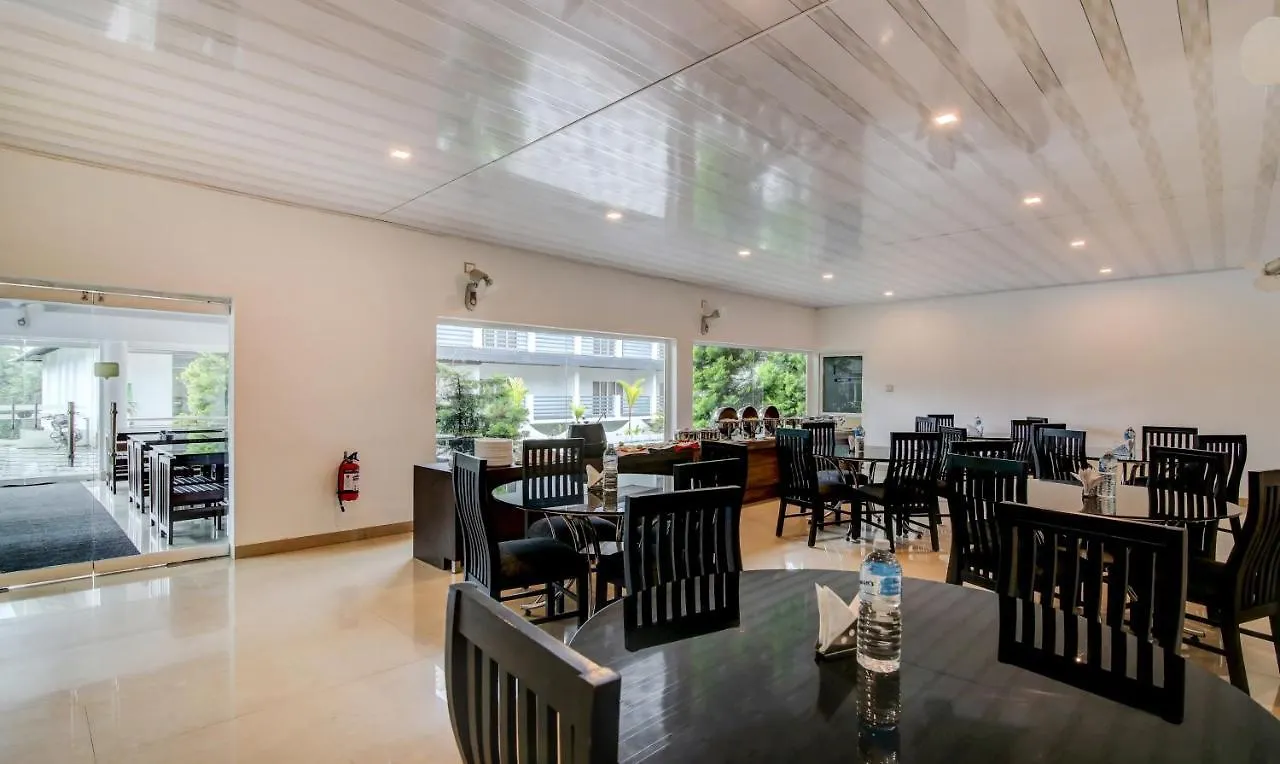Misty Garden Resort And Spa Munnar India