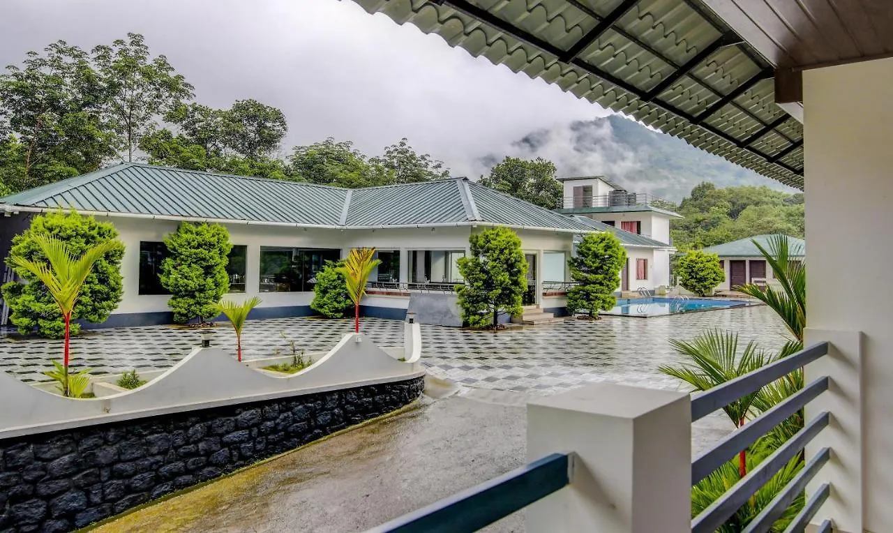 Misty Garden Resort And Spa Munnar 3*,